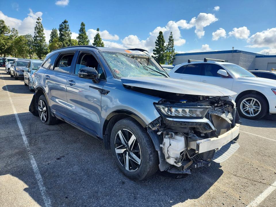 2022 Kia Sorento VIN 5XYRL4LCXNG086883 COPART salvage auction — ALL OVER, Ca - Salvage Certificate, sold $1,700 on 2026-07-30 (photo 4)