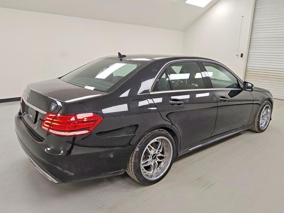2016 Mercedes-benz E-klasse VIN WDDHF5KB5GB221577 COPART salvage auction — MINOR DENT/SCRATCHES, Tx - Certificate Of Title, sold $4,550 on 2026-07-02 (photo 3)