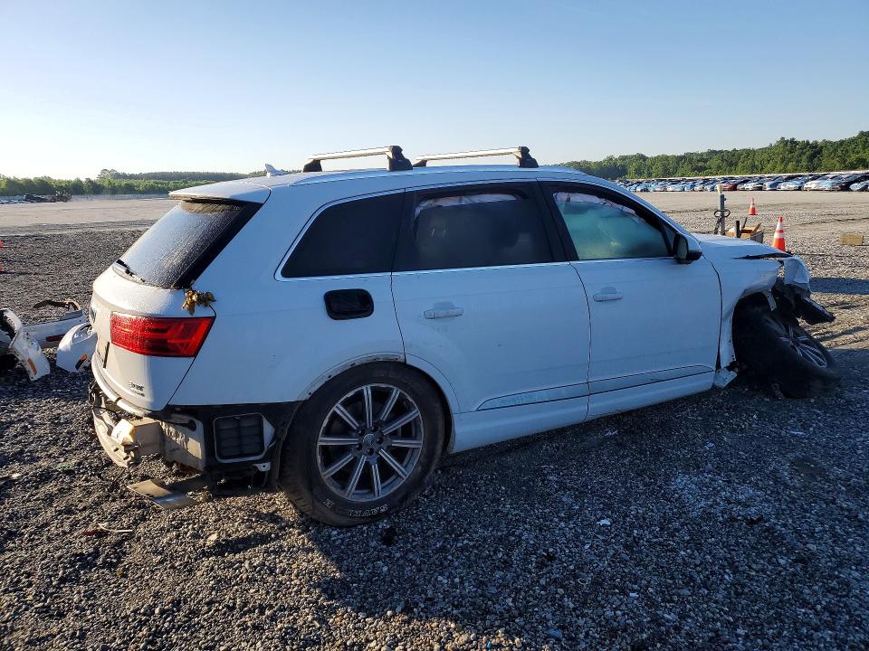 2017 Audi Q7 VIN WA1VAAF75HD055443 COPART salvage auction — FRONT END, Sc - Cert Of Title-Salvage, sold $1,650 on 2026-07-20 (photo 3)