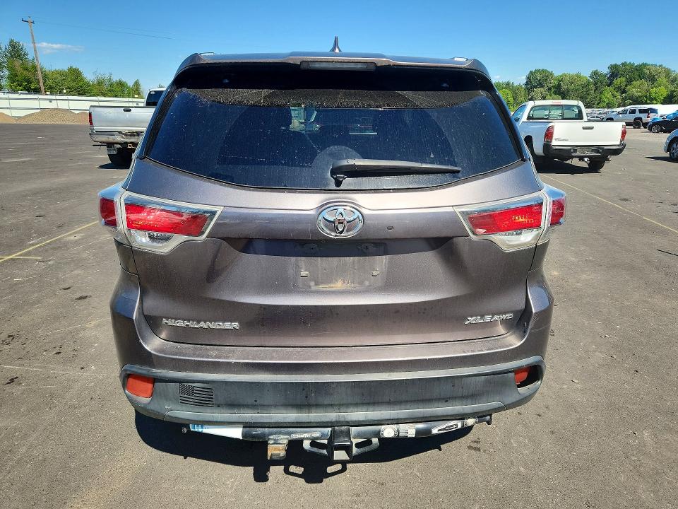 2014 Toyota Highlander VIN 5TDJKRFH4ES031501 COPART salvage auction — FRONT END, Or - Salvage Title Certificate, sold $125 on 2026-07-29 (photo 6)