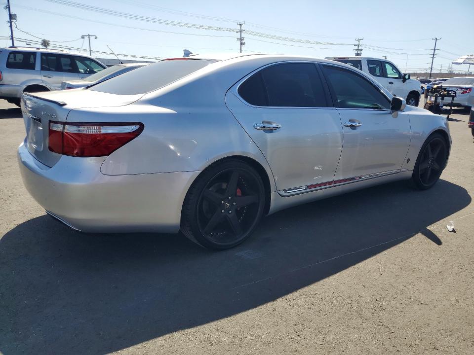 2009 Lexus Ls VIN JTHBL46F795089941 COPART salvage auction — MINOR DENT/SCRATCHES, Ca - Dis/Dlr/Exp Only Clean Title, sold $2,550 on 2026-07-08 (photo 3)