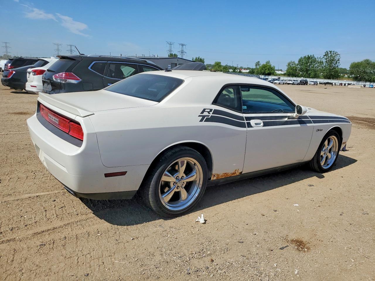 2010 Dodge Challenger VIN 2B3CJ5DT3AH174719 COPART salvage auction — Side, IL - SALVAGE CERTIFICATE, sold $2,100 on 2026-06-25 (photo 3)