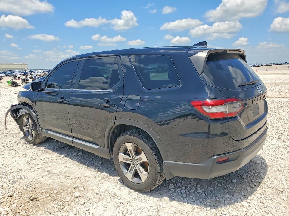 2023 Honda Pilot VIN 5FNYG2H56PB000588 COPART salvage auction — FRONT END, Tx - Salvage Vehicle Title, sold $7,000 on 2026-07-30 (photo 2)