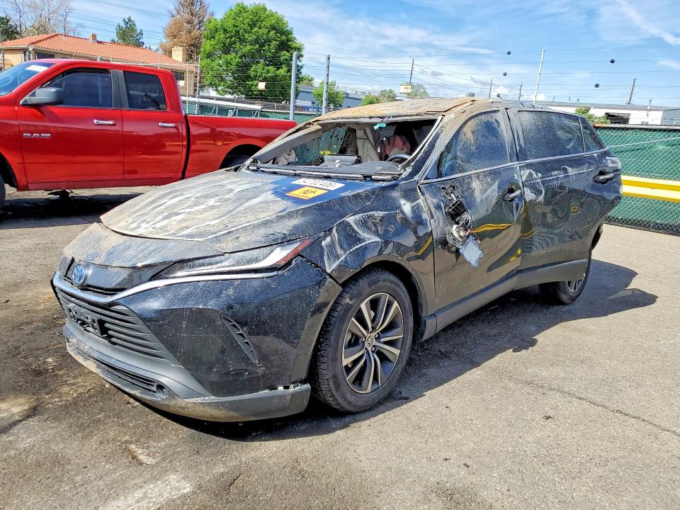 2023 Toyota Venza VIN JTEAAAAH1PJ136827 — COPART salvage auction photo