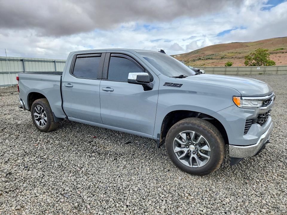 2024 Chevrolet Silverado VIN 1GCUDDED7RZ340392 COPART salvage auction — REAR END, Nv - Salvage Title, sold $25,750 on 2026-09-24 (photo 4)