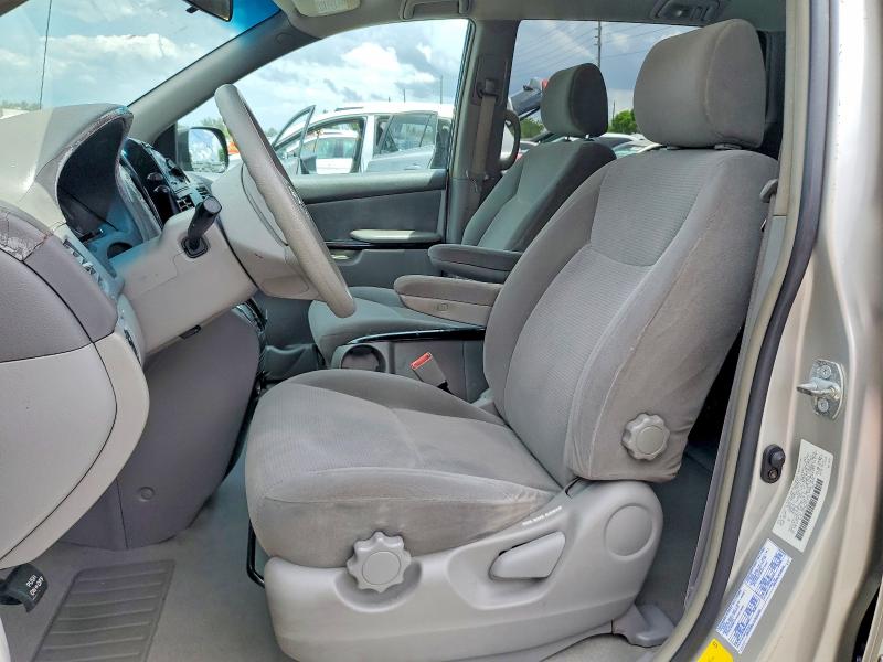 2004 Toyota Sienna VIN 5TDZA23C24S137157 COPART salvage auction — FRONT END, Fl - Cert Of Title Slvg Rebuildable, sold $150 on 2026-07-15 (photo 7)