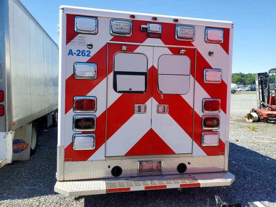 2019 Chevrolet Express g3500 VIN 1GB3GRCG6K1255632 COPART salvage auction — MECHANICAL, NC - DEALER ONLY CLEAN TITLE, sold $9,300 on 2026-07-29 (photo 6)