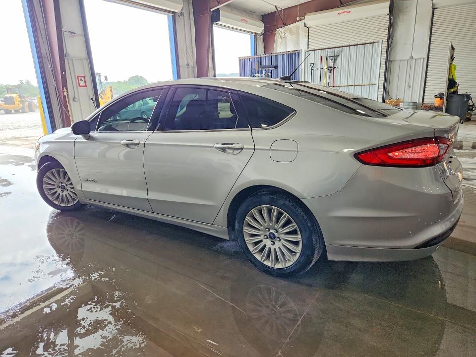 2016 Ford Fusion VIN 3FA6P0LUXGR406114 COPART salvage auction — FRONT END, Il - Salvage Certificate, sold $1,450 on 2026-07-27 (photo 2)