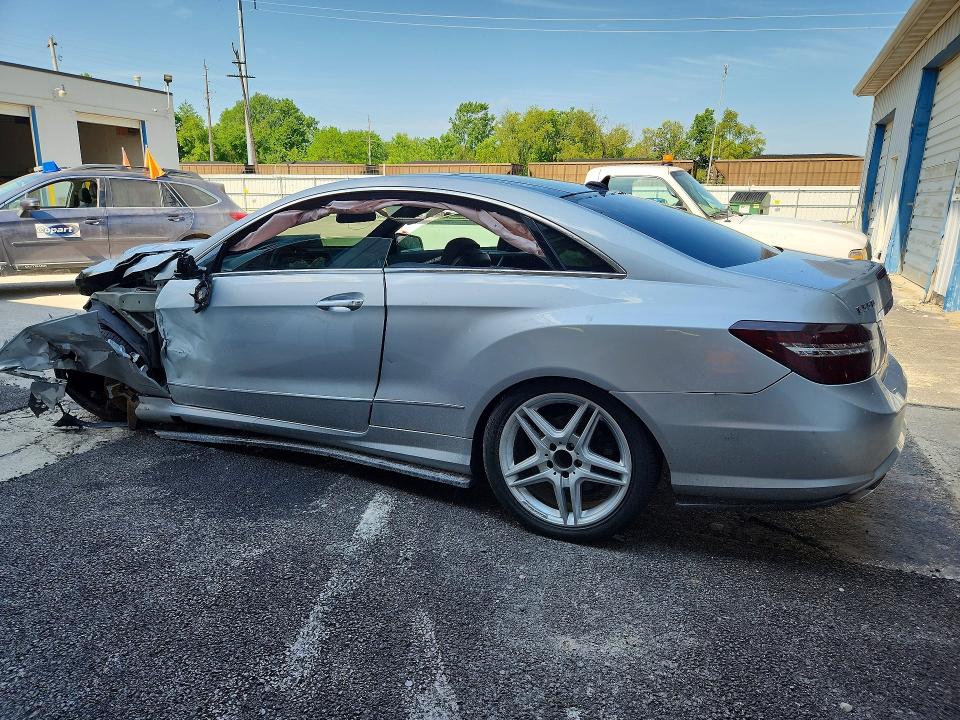 2011 Mercedes-benz E-klasse VIN WDDKJ7CB2BF070035 COPART salvage auction — FRONT END, Oh - Cert Of Title-Salvage, sold $325 on 2026-07-31 (photo 2)