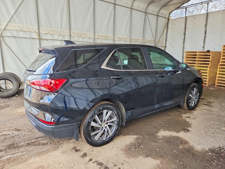 2022 Chevrolet Equinox VIN 3GNAXKEV6NL302409 COPART salvage auction — MINOR DENT/SCRATCHES, On - Permit No Brand - Unfit (P), sold $14,800 on 2026-07-03 (photo 3)