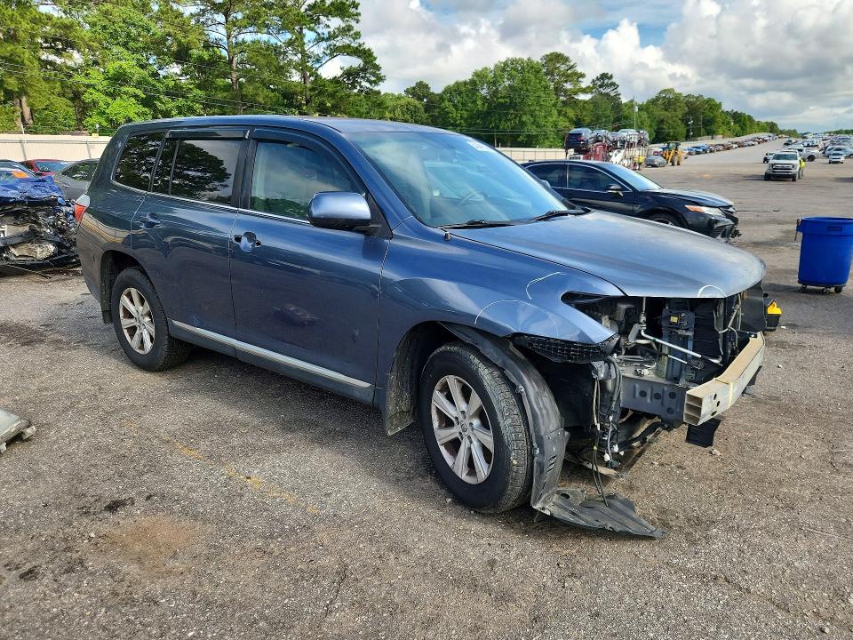 2012 Toyota Highlander VIN 5TDZK3EH0CS060945 COPART salvage auction — FRONT END, MS - CERT OF TITLE-SALVAGED, sold $1,600 on 2026-07-06 (photo 4)