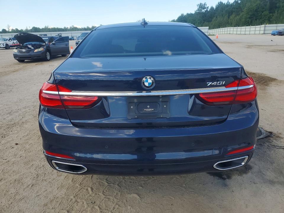 2017 BMW 7er VIN WBA7E2C36HG741321 COPART salvage auction — UNDERCARRIAGE, Sc - Cert Of Title-Salvage, sold $8,000 on 2026-07-13 (photo 6)