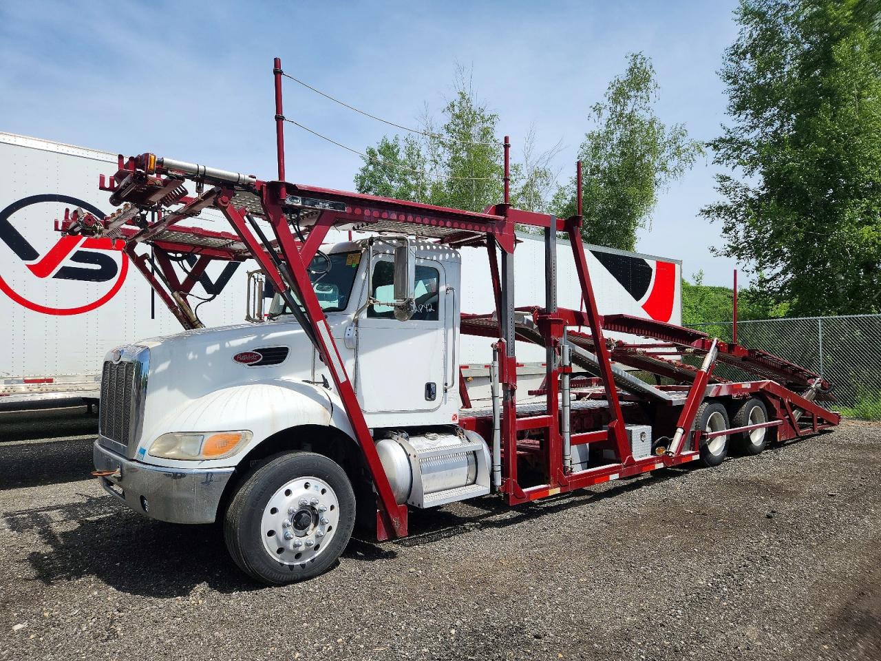2012 Peterbilt 348 VIN 2NP3LN9XXCM150747 COPART salvage auction — Minor Dent/Scratches, WV - CERTIFICATE OF TITLE, sold $26,750 on 2026-09-03 (photo 2)