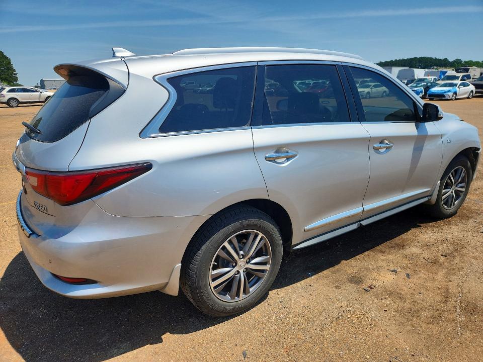 2017 Infiniti VIN 5N1DL0MM3HC501220 COPART salvage auction — FRONT END, Tx - Salvage Vehicle Title, sold $3,250 on 2026-07-06 (photo 3)