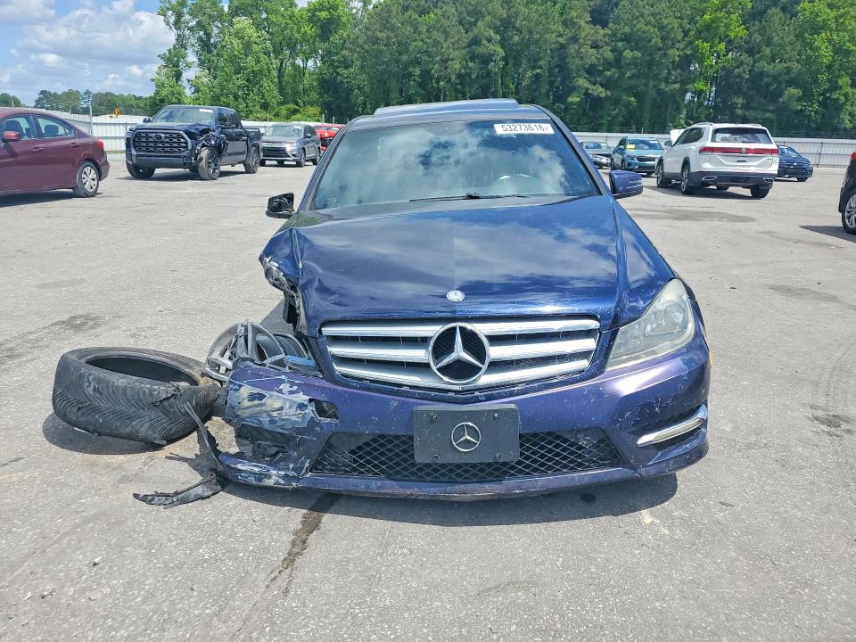 2012 Mercedes-benz C-klasse VIN WDDGF8BB7CR205976 COPART salvage auction — FRONT END, Nc - Salvage Certificate Of Title, sold $425 on 2026-07-16 (photo 5)