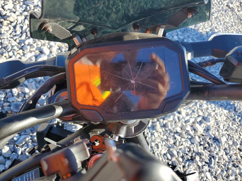 2024 Kawasaki Z VIN ML5ZRDF15RDA67605 COPART salvage auction — VANDALISM, Nv - Salvage Title, sold $2,050 on 2026-07-09 (photo 7)