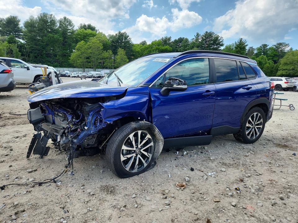 2022 Toyota VIN 7MUDAABG0NV006230 COPART salvage auction — FRONT END, MA - CERT OF TITLE-SALVAGE, sold $4,600 on 2026-07-27 (photo 1)