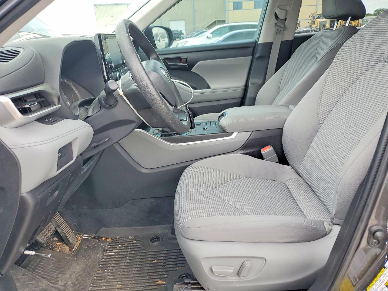 2022 Toyota Highlander VIN 5TDCZRAH9NS126406 COPART salvage auction — Rear End, TX - SALVAGE VEHICLE TITLE, sold $12,900 on 2026-07-09 (photo 7)