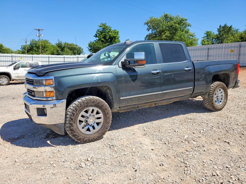 2017 Chevrolet Silverado 2500 VIN 1GC1KWEYXHF126911 COPART salvage auction — MINOR DENT/SCRATCHES, TX - CERTIFICATE OF TITLE, sold $9,100 on 2026-07-07 (photo 1)
