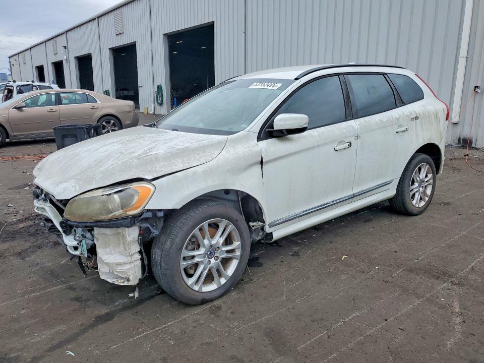 2015 Volvo VIN YV440MDJ8F2676329 COPART salvage auction — FRONT END, Fl - Certificate Of Title, sold $675 on 2026-07-27 (photo 1)