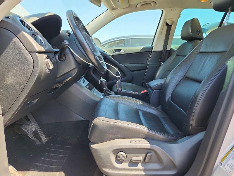 2017 Volkswagen VIN WVGUV7AX3HW509690 COPART salvage auction — REAR END, Id - Salvage Certificate Of Title, sold $200 on 2026-07-21 (photo 7)
