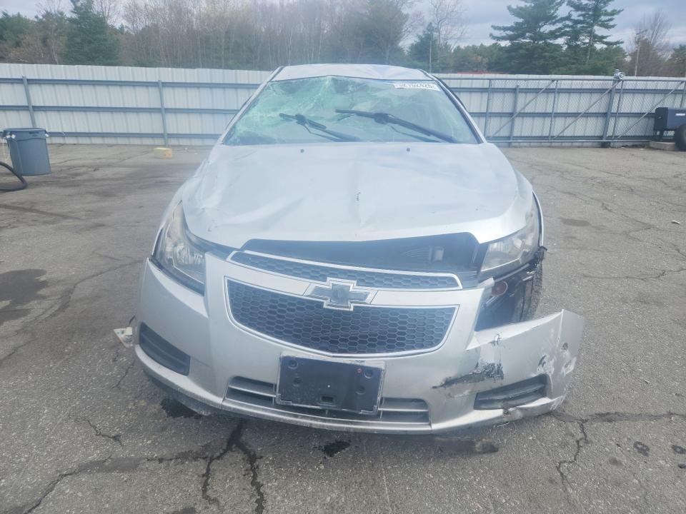 2014 Chevrolet VIN 1G1PA5SG4E7408155 COPART salvage auction — FRONT END, CT - CERT OF TITLE-SALVAGE, sold $500 on 2026-07-02 (photo 5)