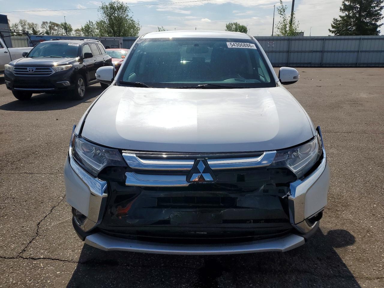 2016 Mitsubishi Outlander VIN JA4AZ3A37GZ060023 COPART salvage auction — Front End, MN - CERT OF TITLE-SALVAGE, sold $2,650 on 2026-07-09 (photo 5)