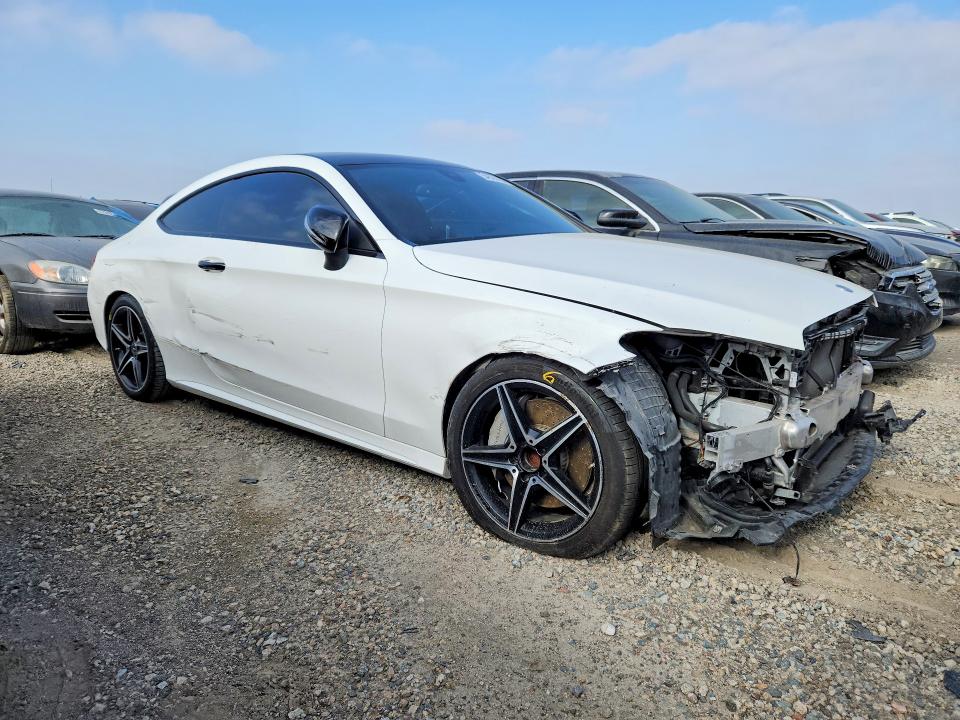2018 Mercedes-benz C-klasse VIN WDDWJ4JB5JF750383 COPART salvage auction — FRONT END, CA - SALVAGE CERTIFICATE, sold $5,900 on 2026-07-28 (photo 4)