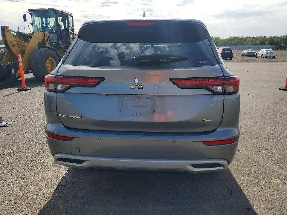 2022 Mitsubishi Outlander VIN JA4J4VA8XNZ083931 COPART salvage auction — WATER/FLOOD, Ny - Mv907A-Flood Salvage, sold $10,800 on 2026-07-20 (photo 6)