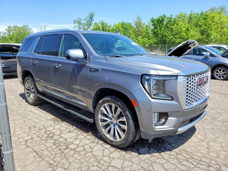 2021 Gmc Yukon VIN 1GKS2DKL1MR303991 COPART salvage auction — MINOR DENT/SCRATCHES, Tx - Salvage Vehicle Title, sold $28,000 on 2026-07-31 (photo 4)