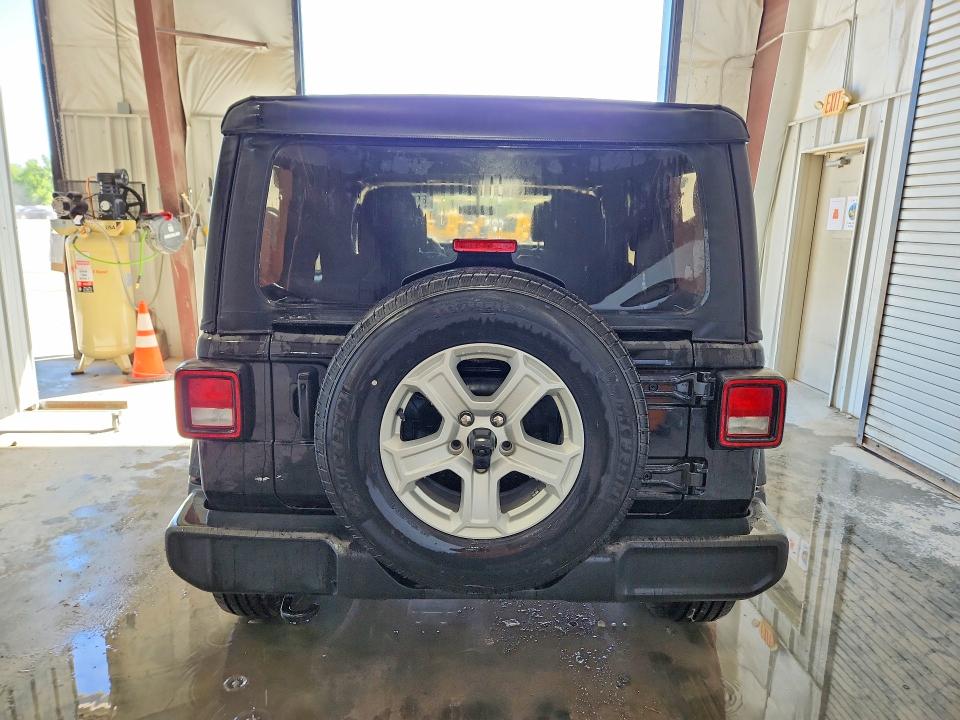 2022 Jeep Wrangler unlimited VIN 1C4HJXDG5NW165529 COPART salvage auction — NORMAL WEAR, IL - CERTIFICATE OF TITLE, sold $20,500 on 2026-07-16 (photo 6)