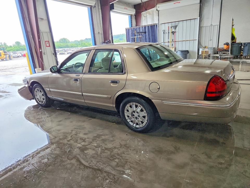 2006 Mercury Grand marquis VIN 2MEFM74V46X648267 COPART salvage auction — FRONT END, Il - Salvage Certificate, sold $1,150 on 2026-07-20 (photo 2)