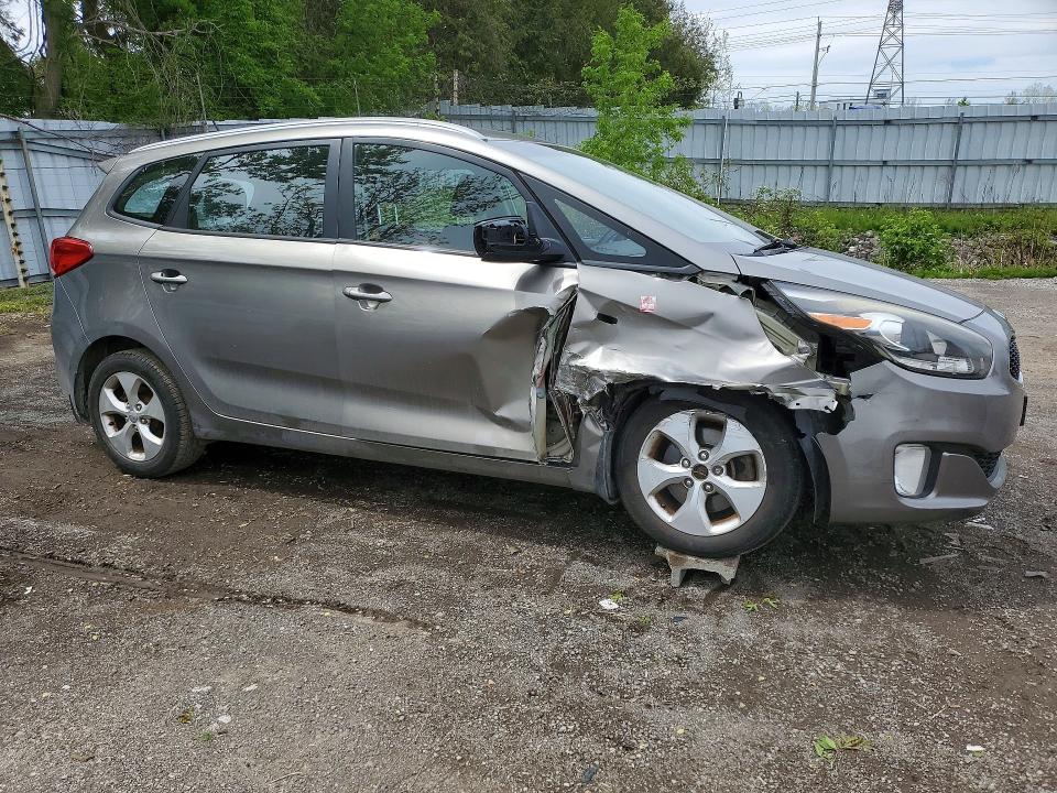 2014 Kia Rondo VIN KNAHT8A33E7021051 COPART salvage auction — UNDERCARRIAGE, On - Permit Salvage, sold $175 on 2026-07-21 (photo 4)