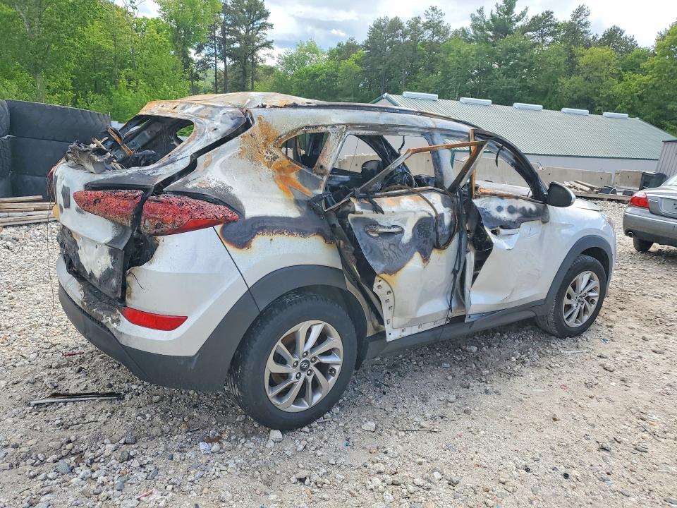 2016 Hyundai Tucson VIN KM8J3CA48GU162889 COPART salvage auction — INTERIOR BURN, MA - CERT OF TITLE-SALVG PARTS ONLY, sold $450 on 2026-07-22 (photo 3)