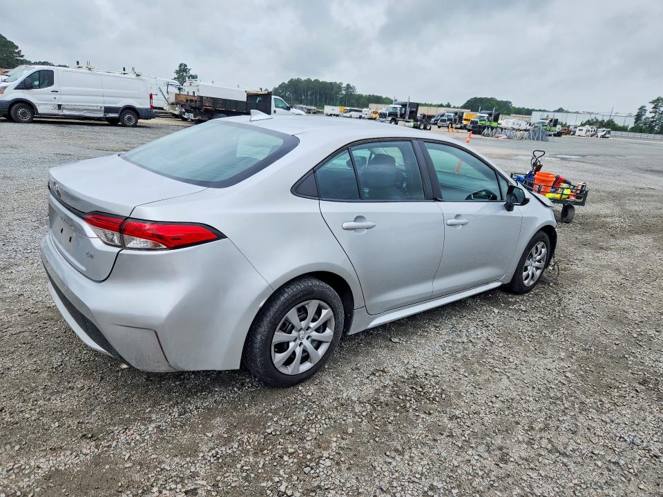 2022 Toyota Corolla VIN 5YFEPMAE8NP342358 COPART salvage auction — FRONT END, Nc - Salvage Certificate Of Title, sold $5,700 on 2026-07-20 (photo 3)