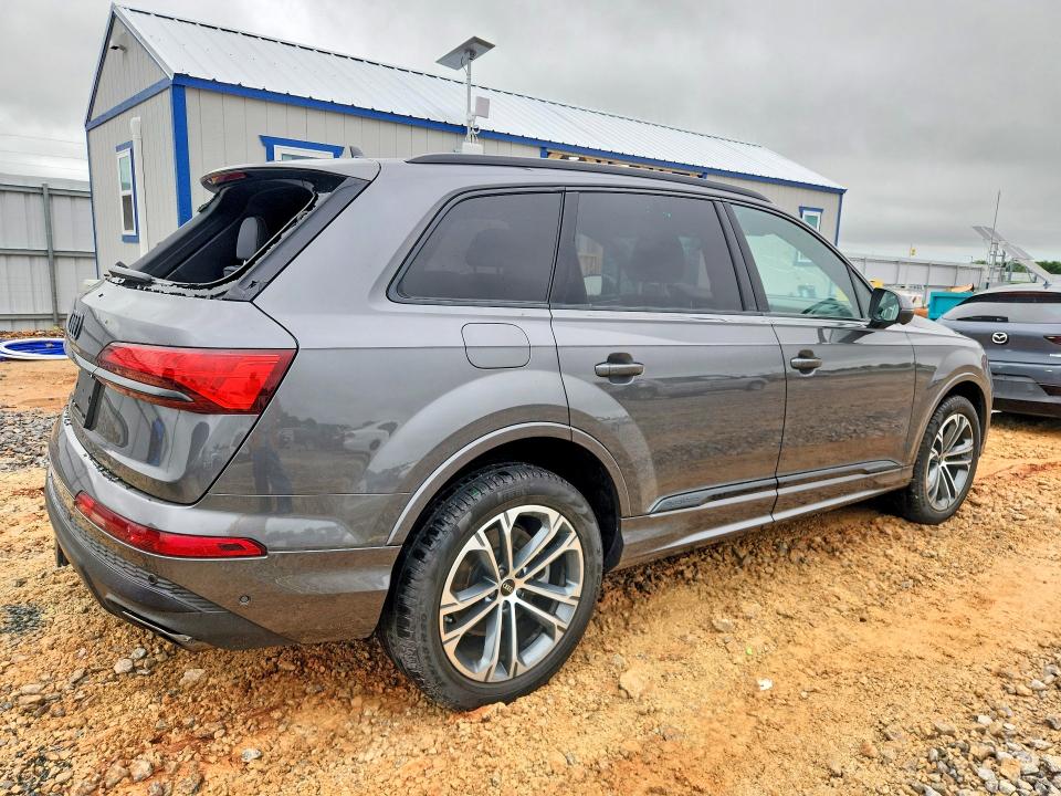 2025 Audi Q7 VIN WA1LCBF74SD009116 COPART salvage auction — HAIL, Mo - Certificate Of Title, sold $34,500 on 2026-07-13 (photo 3)