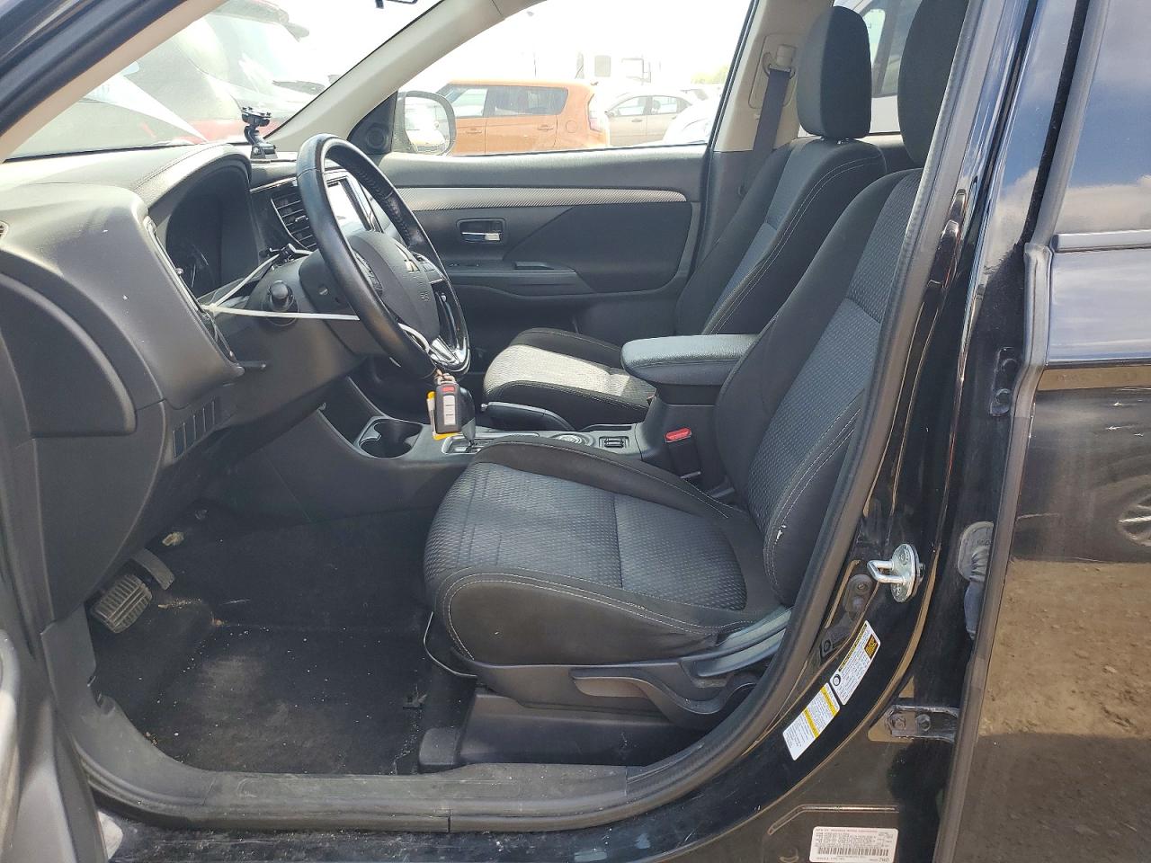 2016 Mitsubishi Outlander VIN JA4AZ3A36GZ017311 COPART salvage auction — Minor Dent/Scratches, IN - CERTIFICATE OF TITLE (P), sold $3,450 on 2026-07-08 (photo 7)