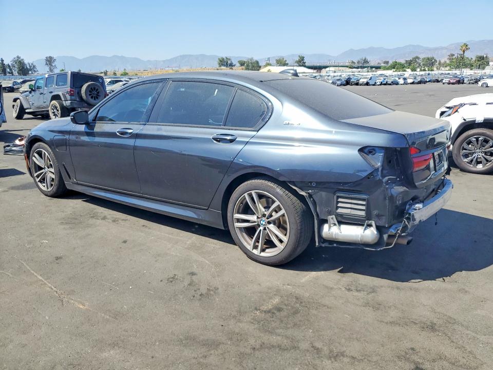 2018 BMW 7er VIN WBA7J2C5XJG938446 COPART salvage auction — REAR END, Ca - Salvage Certificate, sold $10,000 on 2026-07-29 (photo 2)