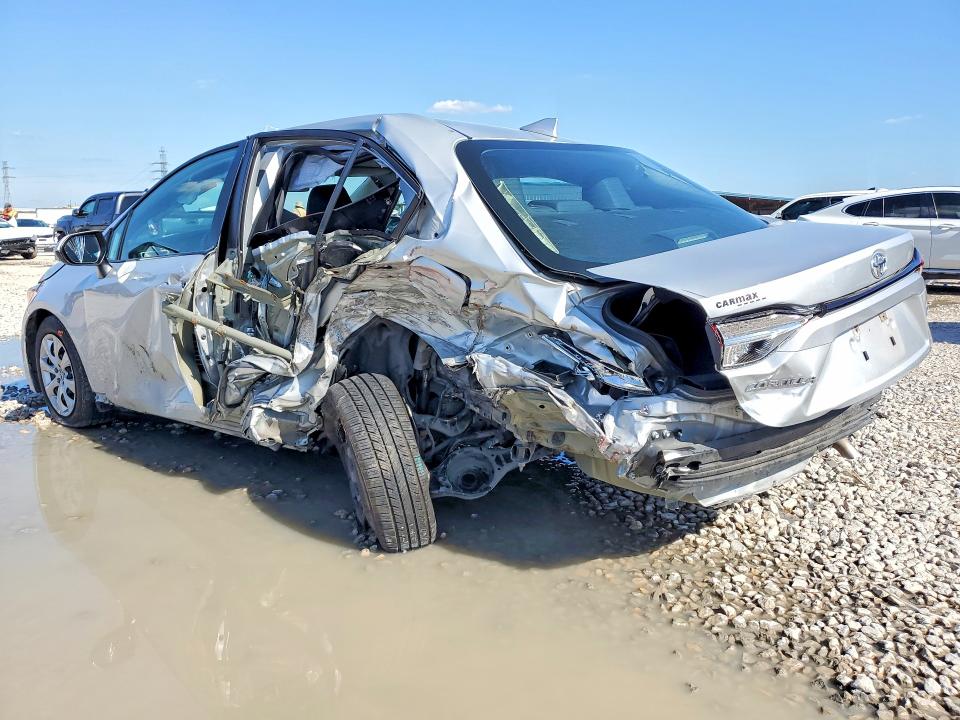 2022 Toyota Corolla VIN 5YFEPMAE0NP332620 COPART salvage auction — REAR END, TX - SALVAGE VEHICLE TITLE, sold $2,750 on 2026-07-28 (photo 2)
