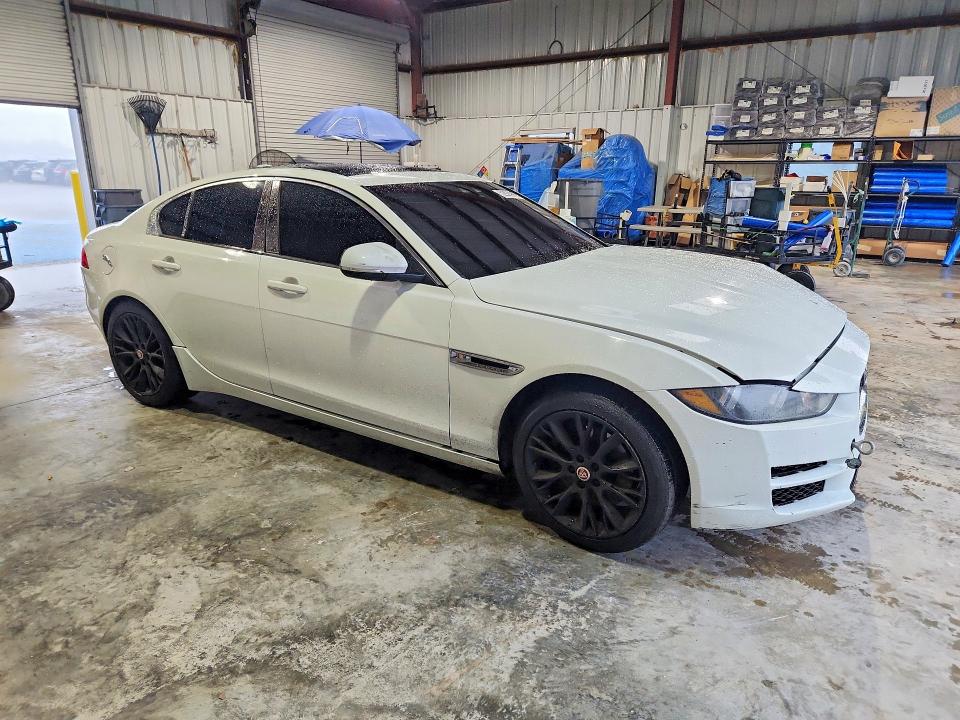 2017 Jaguar Xe VIN SAJAR4BG7HA978837 COPART salvage auction — FRONT END, Fl - Cert Of Title Slvg Rebuildable, sold $90 on 2026-07-22 (photo 4)