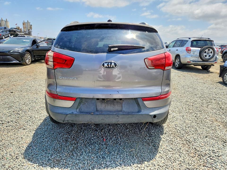 2015 Kia VIN KNDPB3AC3F7723277 COPART salvage auction — NORMAL WEAR, Mt - Dis/Dlr/Exp Only Clean Title, sold $900 on 2026-07-17 (photo 6)
