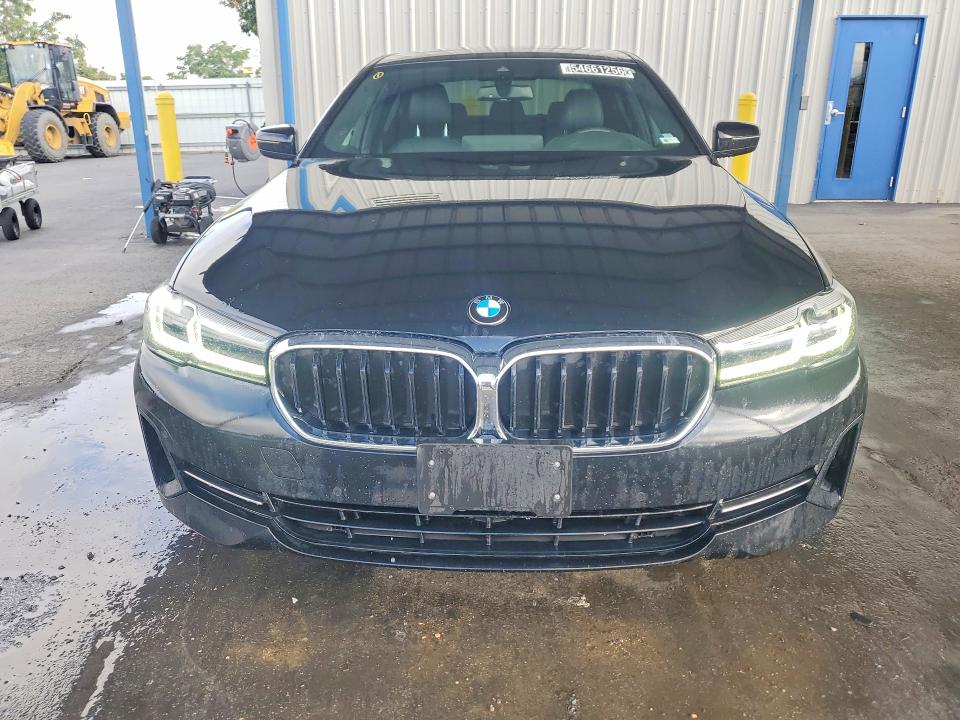 2022 BMW 5 series VIN WBA13BJ02NCJ18642 COPART salvage auction — MINOR DENT/SCRATCHES, CA - CERTIFICATE OF TITLE, sold $22,000 on 2026-07-14 (photo 5)