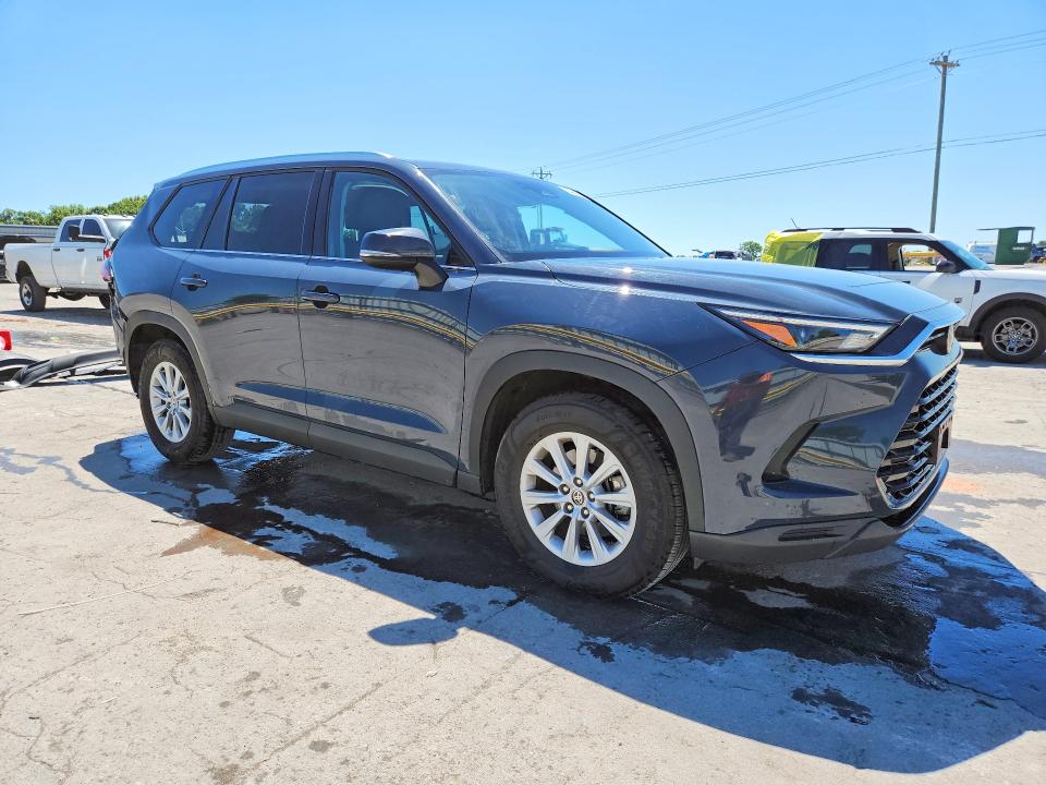 2024 Toyota Highlander VIN 5TDAAAA58RS017415 COPART salvage auction — REAR END, TN - SALVAGE CERTIFICATE, sold $15,400 on 2026-07-08 (photo 4)