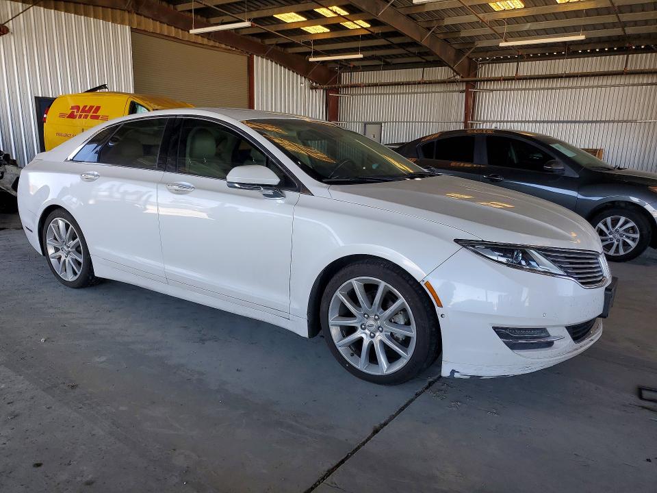 2015 Lincoln Mkz VIN 3LN6L2LU5FR612680 COPART salvage auction — FRONT END, Ca - Salvage Certificate, sold $450 on 2026-07-30 (photo 4)