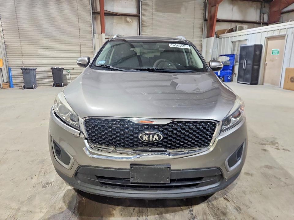 2016 Kia Sorento VIN 5XYPGDA38GG081537 COPART salvage auction — SIDE, Ma - Cert Of Title-Reconstrctd Coll, sold $1,250 on 2026-07-23 (photo 5)