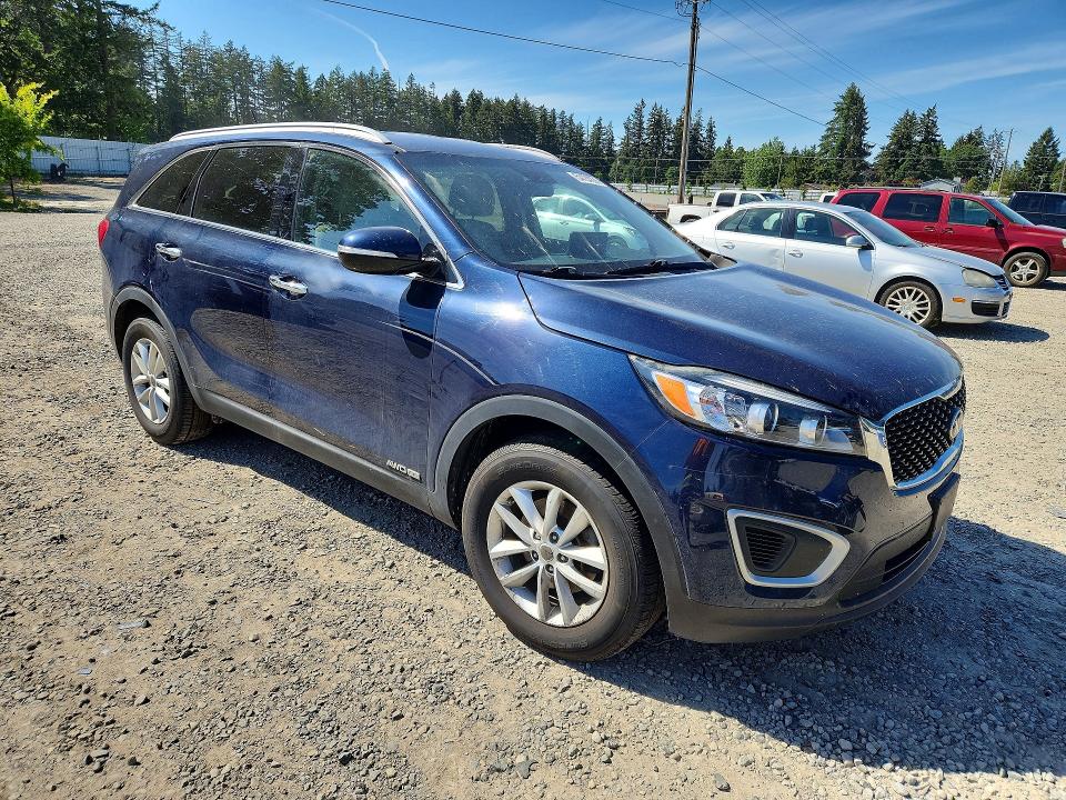 2017 Kia Sorento VIN 5XYPGDA58HG335363 COPART salvage auction — NORMAL WEAR, Wa - Vehicle Cert Of Ownership-Titl, sold $1,850 on 2026-07-02 (photo 4)