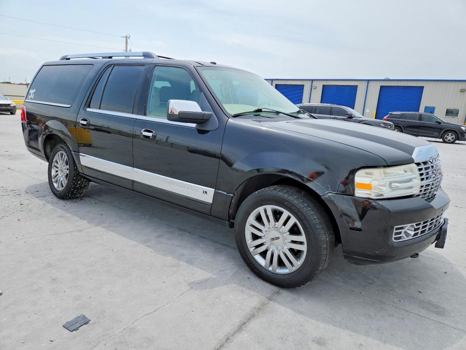 2010 Lincoln Navigator VIN 5LMJJ3H50AEJ02043 COPART salvage auction — REAR END, Tx - Salvage Vehicle Title, sold $575 on 2026-07-17 (photo 4)