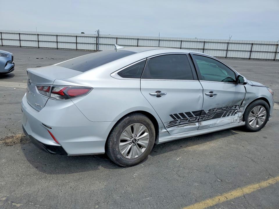 2019 Hyundai Sonata VIN KMHE24L31KA088790 COPART salvage auction — SIDE, Ca - Salvage Certificate, sold $1,450 on 2026-07-13 (photo 3)