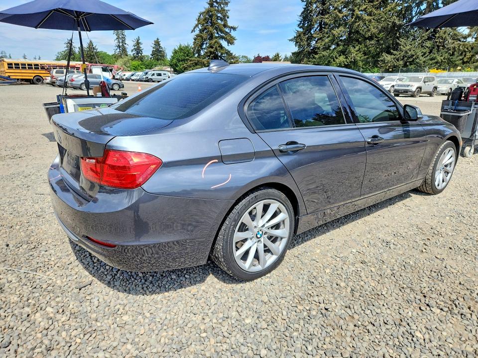 2012 BMW 3er VIN WBA3A5C57CF259615 COPART salvage auction — FRONT END, WA - BILL OF SALE, sold $125 on 2026-07-24 (photo 3)