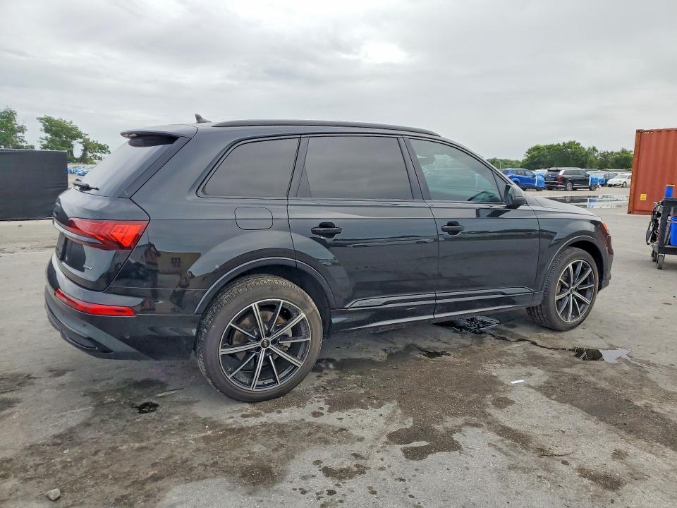 2023 Audi Q7 VIN WA1VXBF77PD000415 COPART salvage auction — SIDE, Fl - Cert Of Title Slvg Rebuildable, sold $13,200 on 2026-07-30 (photo 3)